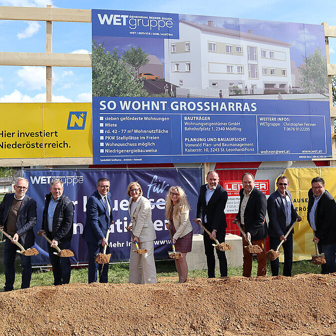 Großharras, Hauptstraße WETgruppe